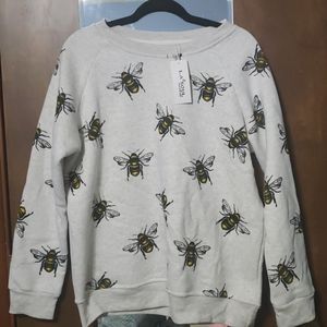 Super cute bee sweater